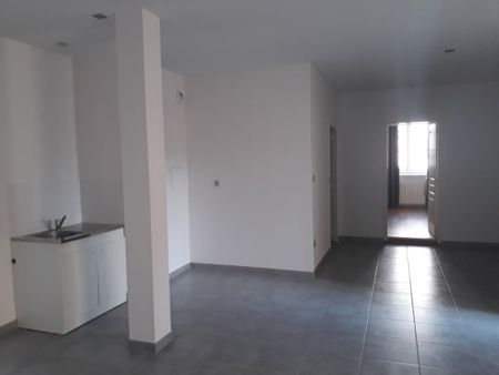 Centre-Ville - Appartement - T3 - BOURG EN BRESSE - Photo 3