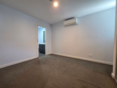 Stylish Apartments in Prime Location - Photo 5