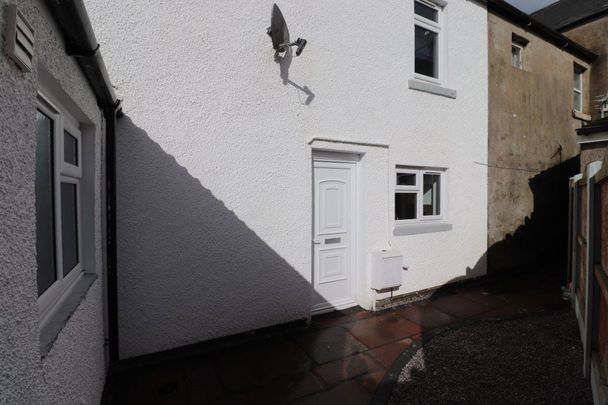 Terraced House in Durranhill Road, Carlisle - Photo 1