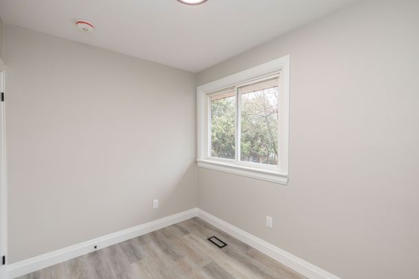 For Lease - 402 Third Line, Oakville, Ontario - Photo 1