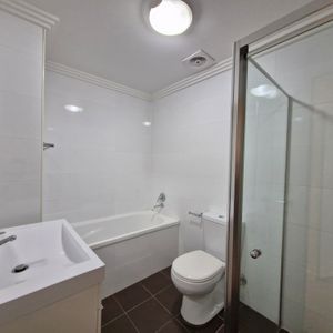 Two bedroom apartment - Photo 2