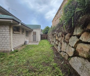 Stunning Double Storey Home in Underwood - Photo 1