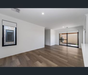 12/11 Piara Drive, Piara Waters, WA 6112 - Photo 2