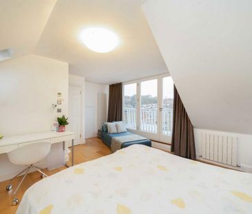 3 bedroom flat to rent - Photo 2