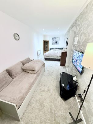 1 bedroom bungalow to rent - Photo 1