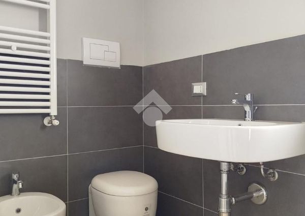 Porzione di bifamiliare in affitto