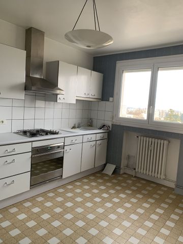 T3 avec une seule chambre 29 rempart st pierre - Photo 4