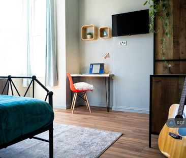 1 bedroom in a house share to rent - Photo 3