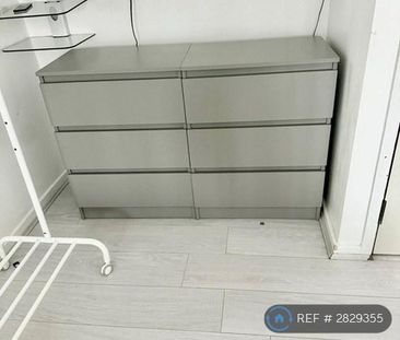 1 bedroom in a house share to rent - Photo 6