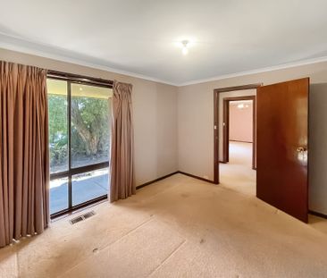 16 Marie Crescent, Wendouree - Photo 3