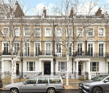 A studio apartment with a private balcony, own kitchen and shared b... - Photo 2