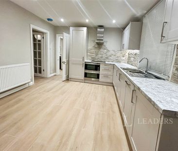 2 bedroom apartment to rent Hewlett Place, Cheltenham, Gloucestersh... - Photo 4