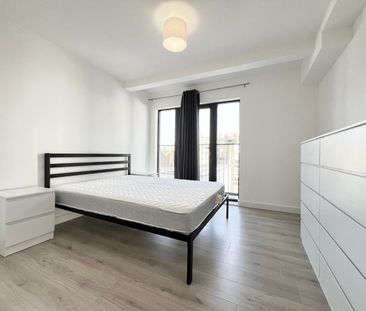 2 Bed Flat, Mitcham Road, SW17 - Photo 5