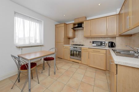 £726.92 per week (£3,150.00 per month) - Photo 4