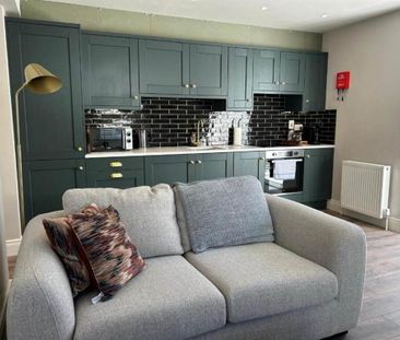 4 Chlorine Gardens, Belfast - Photo 4