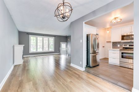 For Lease - 59 Mccraney Street, Oakville, Ontario - Photo 4