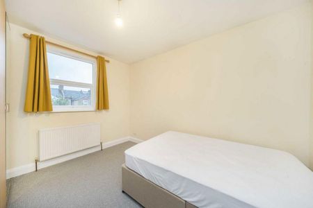 4 bedroom house to rent - Photo 2