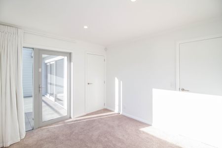 Petone 3 Bedrooms - Photo 5