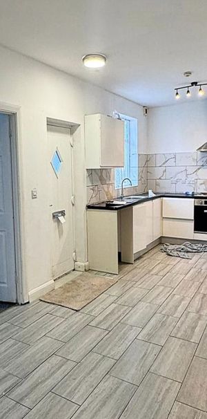 Goodmayes Close, Bedford - Photo 1