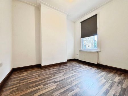 5 bedroom terraced house to rent - Photo 4