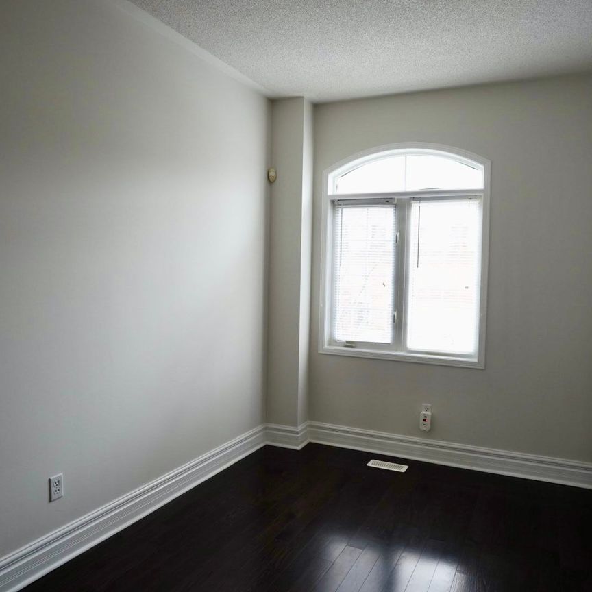 For Lease - 3406 Southwick Street, Mississauga, Ontario - Photo 1