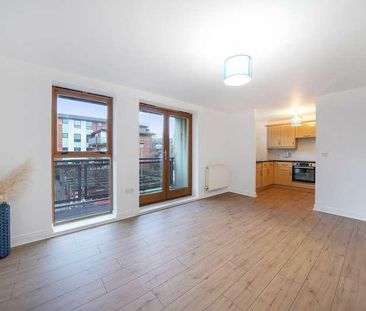 Harry Close, Croydon, CR0 - Photo 1