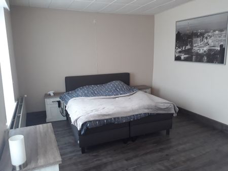 Ruime woning met 2 slaapkamers. - Photo 3