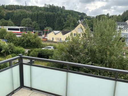 Fast wie im Eigenheim: Wir renovieren: schicke 3 Zimmer-Wohnung mit Balkon in Lüdenscheid-Brügge! - Photo 5
