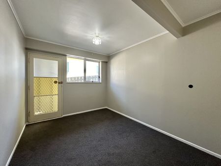 2-Bedroom Flat in Newlands - Photo 4