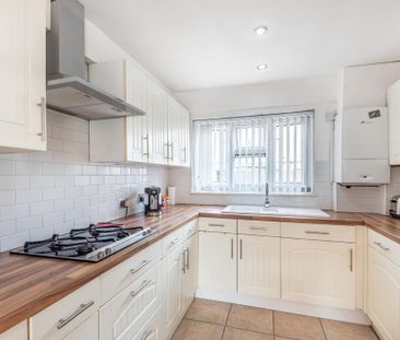 2 bedroom terraced house to rent - Photo 1