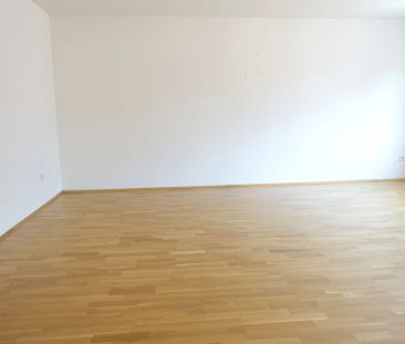 RUHIGE HÜBSCHE 2 ZIMMERWOHNUNG - NÄHE BRÜNNERSTRASSE - Garagenplatz - Photo 3