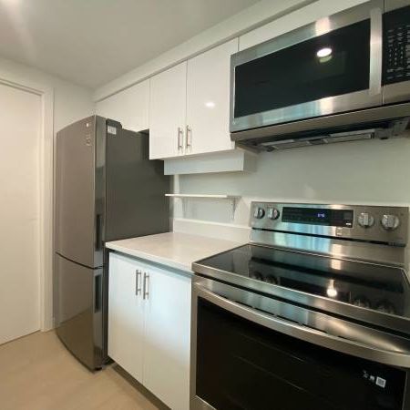 RESIDE - 2 BEDS + 2 BATHS + 1 PARKING IN VANCOUVER - Photo 3