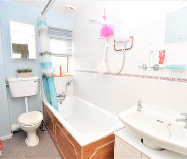 2 bedroom maisonette to rent - Photo 4