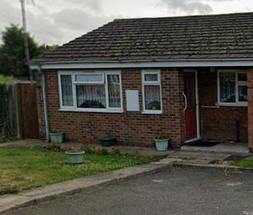 Almond Court, Stretton, Burton-on-Trent, Staffordshire, DE13 0HN - Photo 1