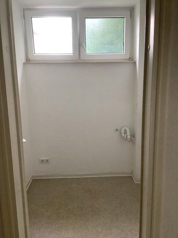 Helle und großzügige 3-Zimmer-Wohnung mit Balkon zu vermieten - Photo 3