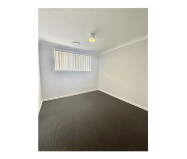 Family Home - Photo 4