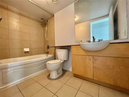 For Lease - 381 Front Street Unit# 1103, Toronto, Ontario - Photo 4