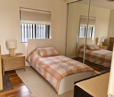 Sylvania Waters - Photo 6