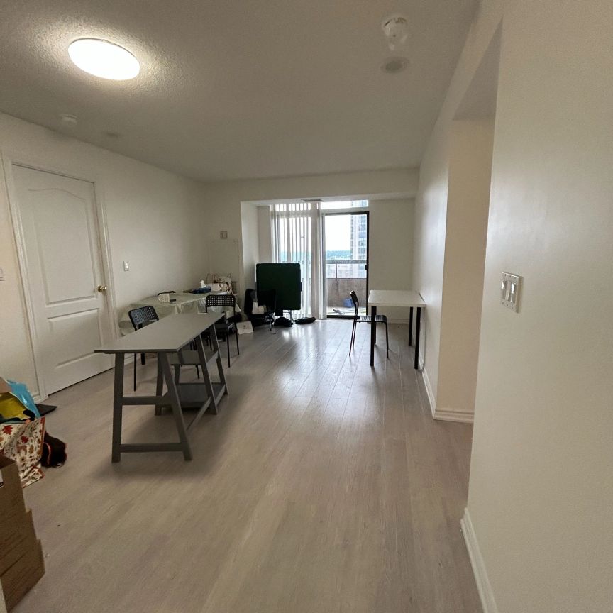 18 Sommerset Way #2207 - Photo 1