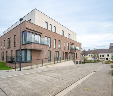 KRUISHOUTEM - Knap APP. met 2 SLPK. én autostaanplaats pal in centrum - Photo 6