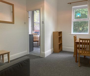 1 Bed Flat, Demesne Road, M16 - Photo 2