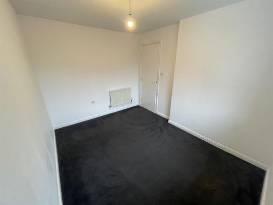 Lansdowne Road, Prenton - Photo 1