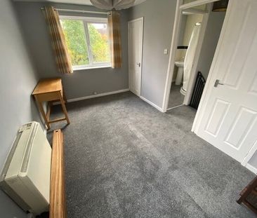 Barlow Drive South, Awsworth, NOTTINGHAM - Photo 4