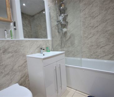 Whippendell Road - Photo 4