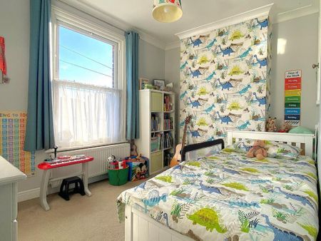 2 bedroom terraced house to rent - Photo 4