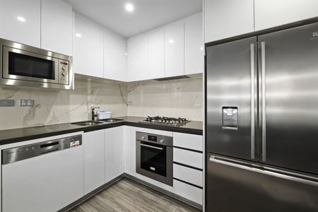 Fully Furnished One Bedroom Apartment in the Heart of Mascot - Photo 4