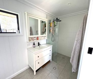 Home for Christmas! - Photo 6