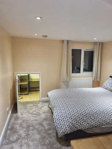 Room in a Shared House, Wellington Road, CR0 - Photo 5