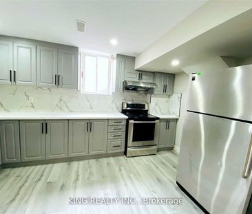 For Lease - 43 Hoxton Road, Brampton, Ontario - Photo 2