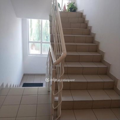 Kiadó újszerű állapotú lakás - Nyíregyháza - Photo 1